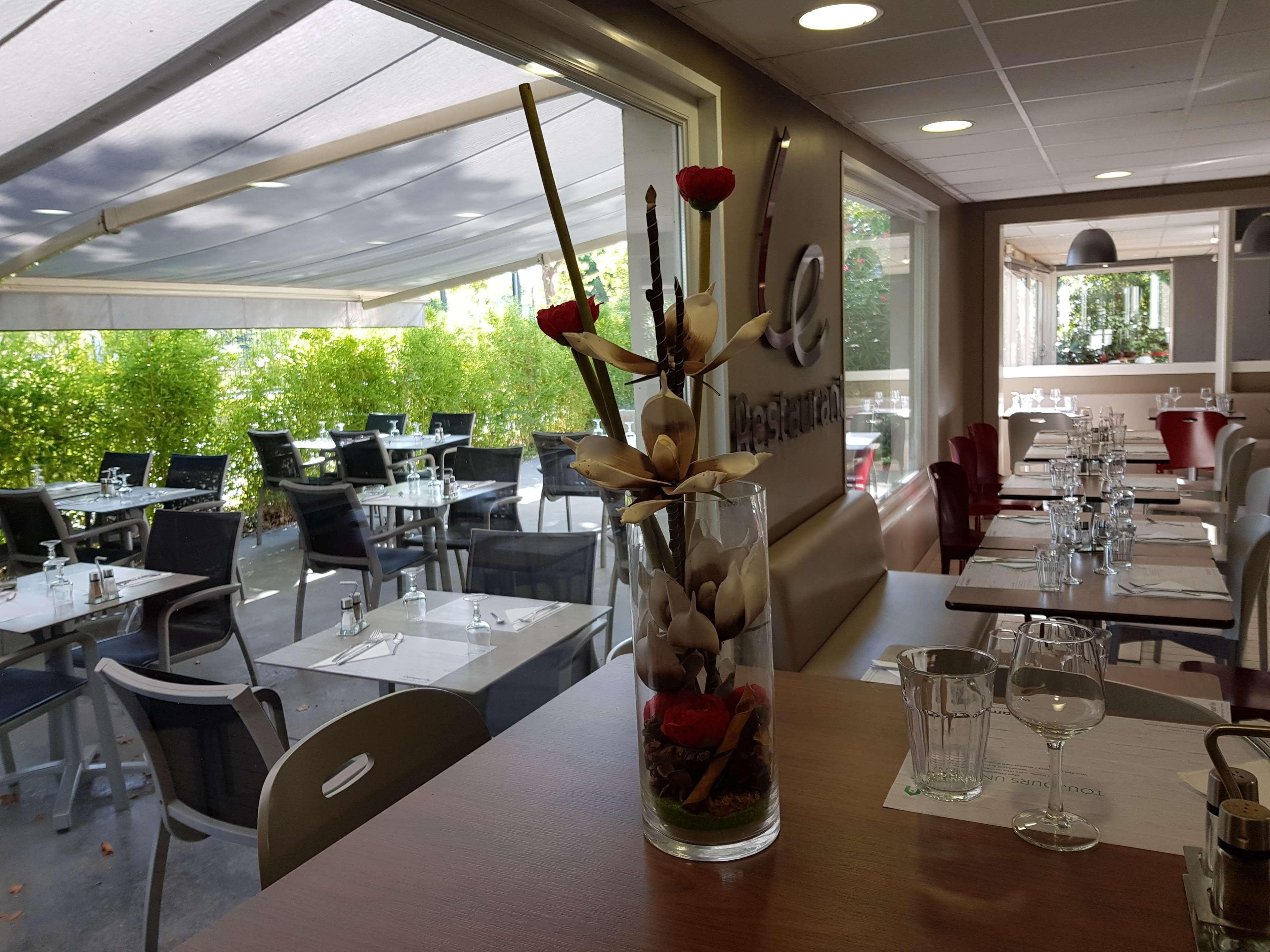 Hotel Campanile Toulouse - Blagnac Aéroport Exterior foto